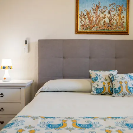 Boutique Home- Modernita & Tradizione Sarda-5 Minuti Da Spiagge E Centro Villasimius