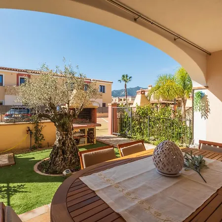 Boutique Home- Modernita & Tradizione Sarda-5 Minuti Da Spiagge E Centro * Villasimius