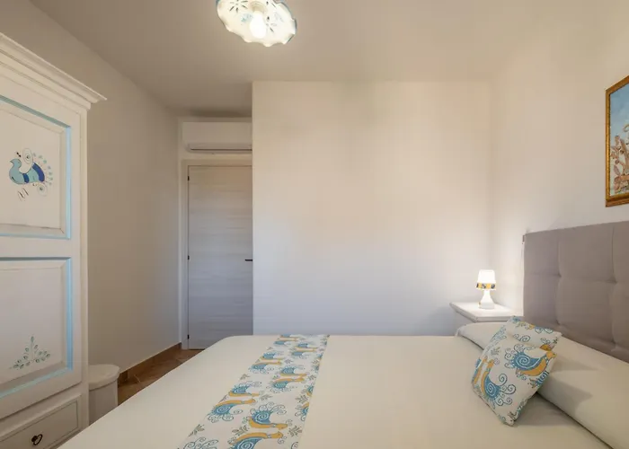 Boutique Home- Modernita & Tradizione Sarda-5 Minuti Da Spiagge E Centro * Віллазімьюс