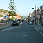 Feriehus 5 Minuti Da Spiagge E Centro Paese- Spaziosa E Accessoriata Villasimius