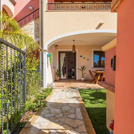 Boutique Home- Modernità&tradizione Sarda-5 Minuti Da Spiagge E Centro