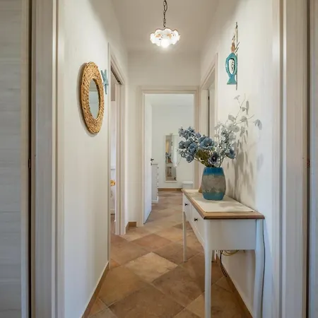Boutique Home- Modernita & Tradizione Sarda-5 Minuti Da Spiagge E Centro Semesterbostad Villasimius