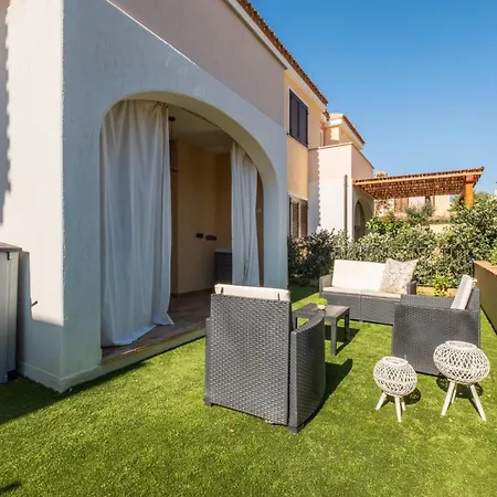 5 Minuti Da Spiagge E Centro Paese- Spaziosa E Accessoriata * Villasimius