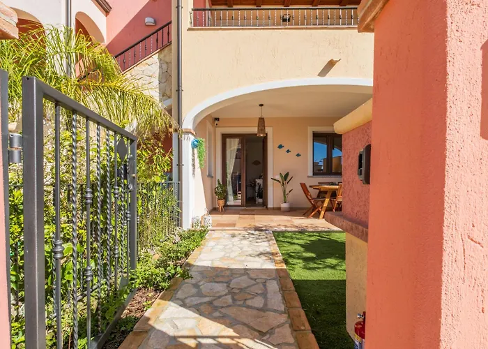 Boutique Home- Modernità&tradizione Sarda-5 Minuti Da Spiagge E Centro