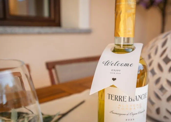 Semesterbostad Boutique Home- Modernita & Tradizione Sarda-5 Minuti Da Spiagge E Centro