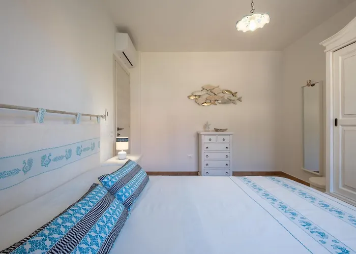 Semesterbostad Boutique Home- Modernita & Tradizione Sarda-5 Minuti Da Spiagge E Centro *